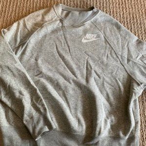 Nike Women's Fleece sweatshirt-Like New!